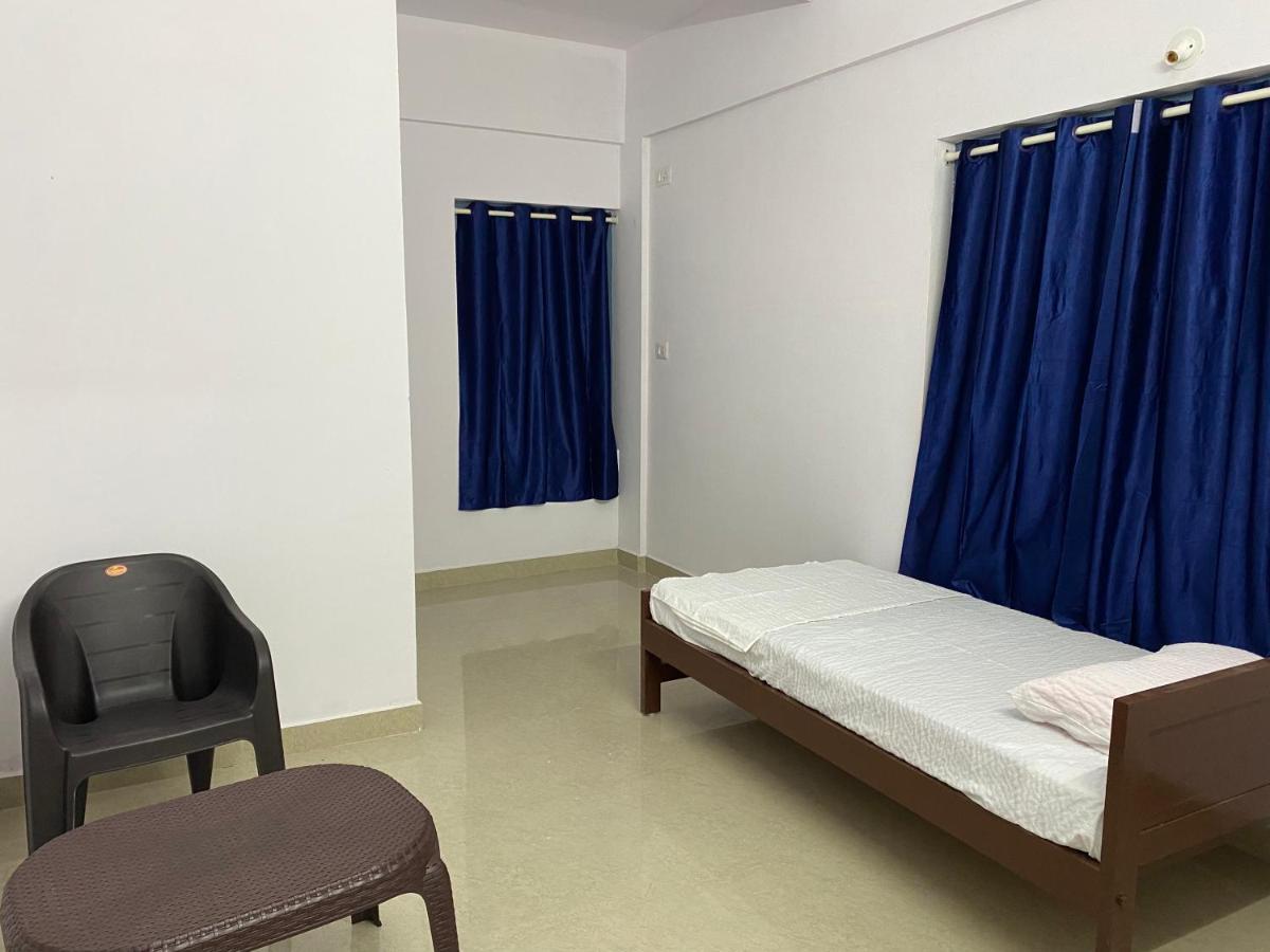 Erumely Central Homes Mundakāyam Εξωτερικό φωτογραφία