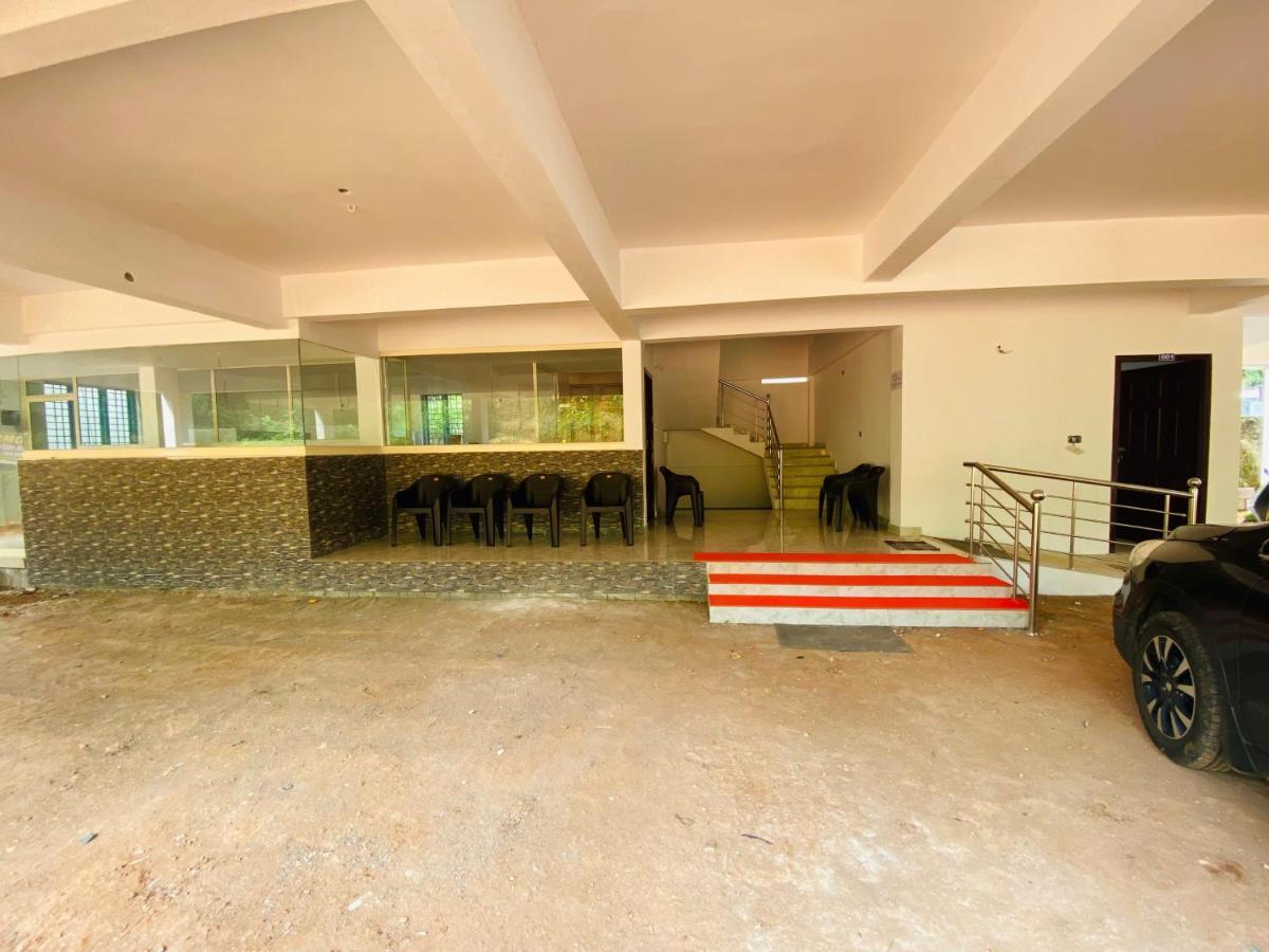Erumely Central Homes Mundakāyam Εξωτερικό φωτογραφία